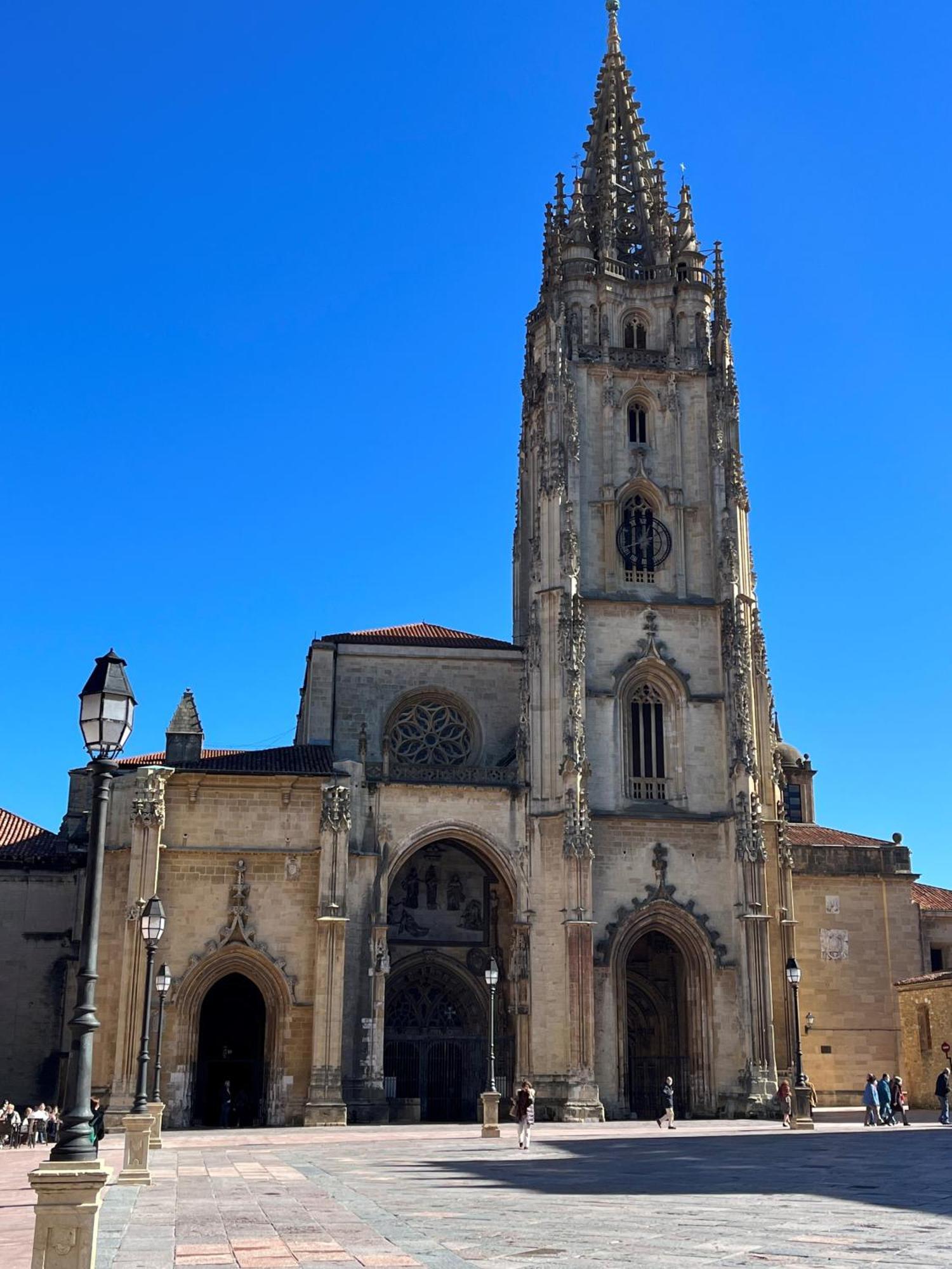 Apartamento Salsipuedes-La Catedral Oviedo Exterior foto